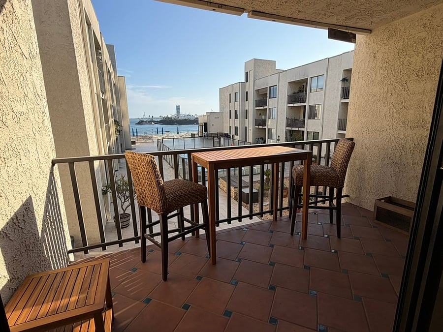 Furnished Finder property 1046928_1 photo 3