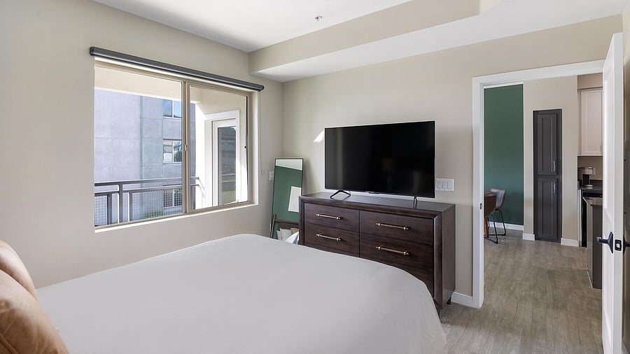 Furnished Finder property 1046930_1 photo 12