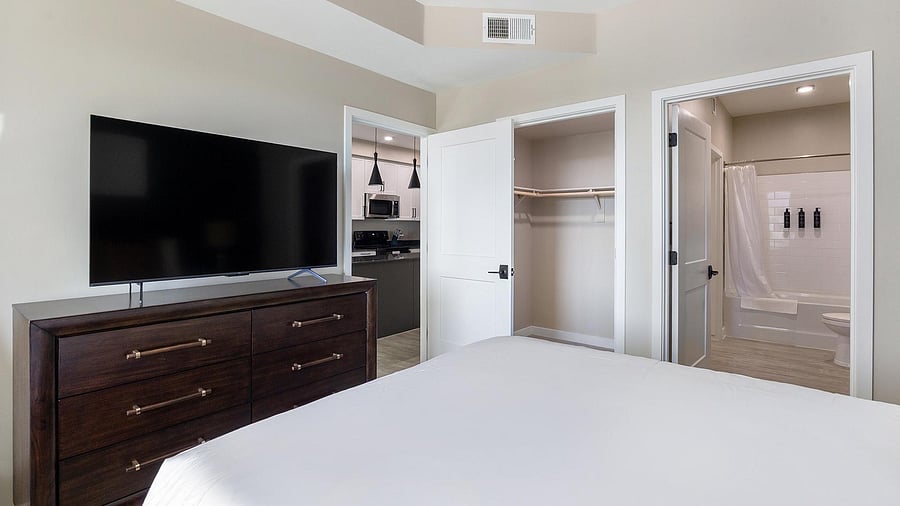 Furnished Finder property 1046930_1 photo 13