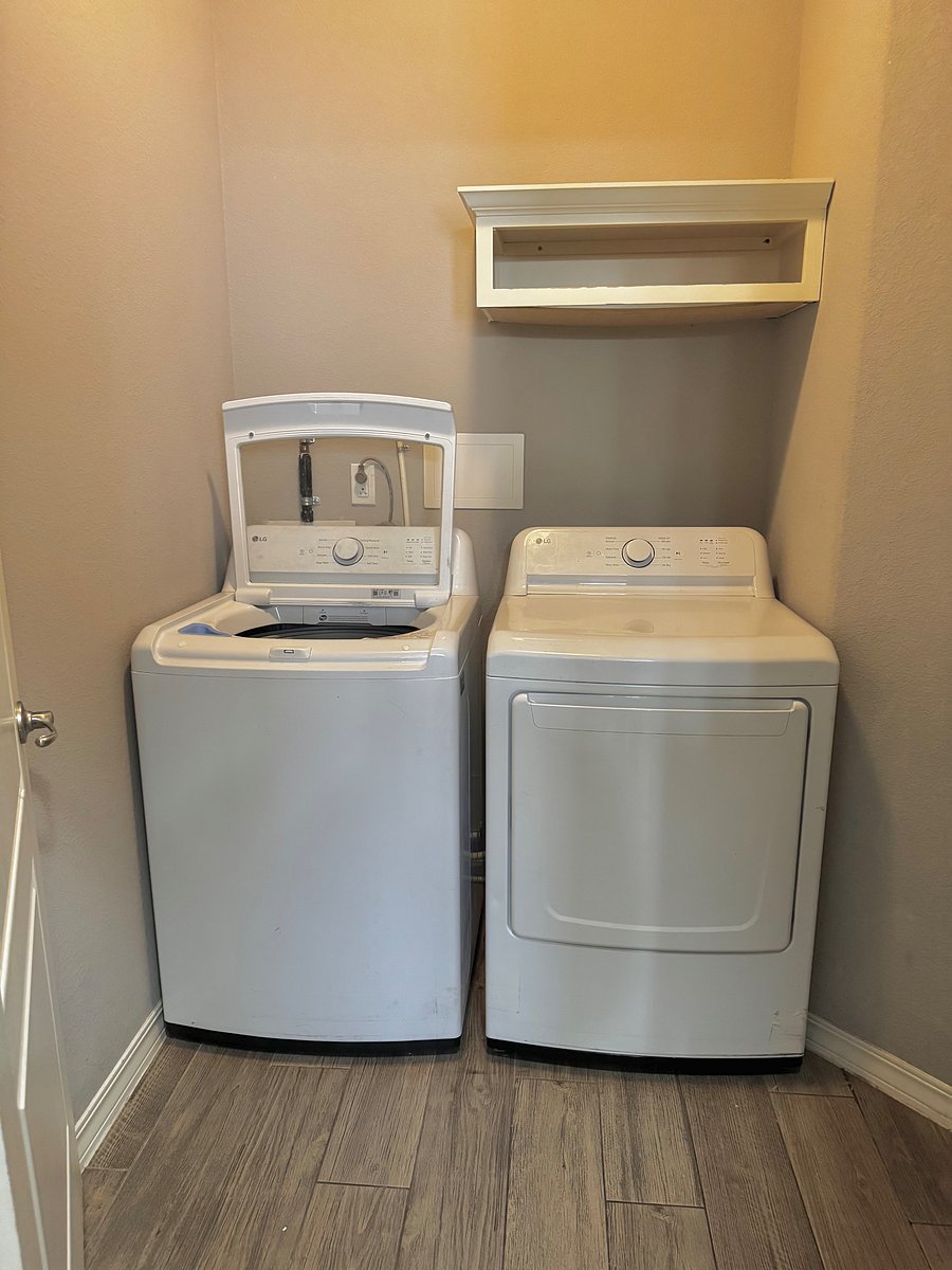 Furnished Finder property 1046949_1 photo 18
