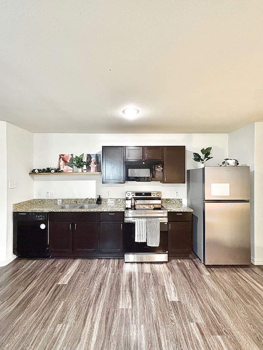 Furnished Finder property 1046973_1 photo 9