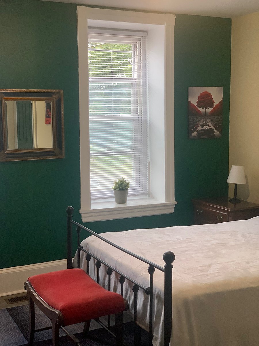 Furnished Finder property 1046981_1 photo 3