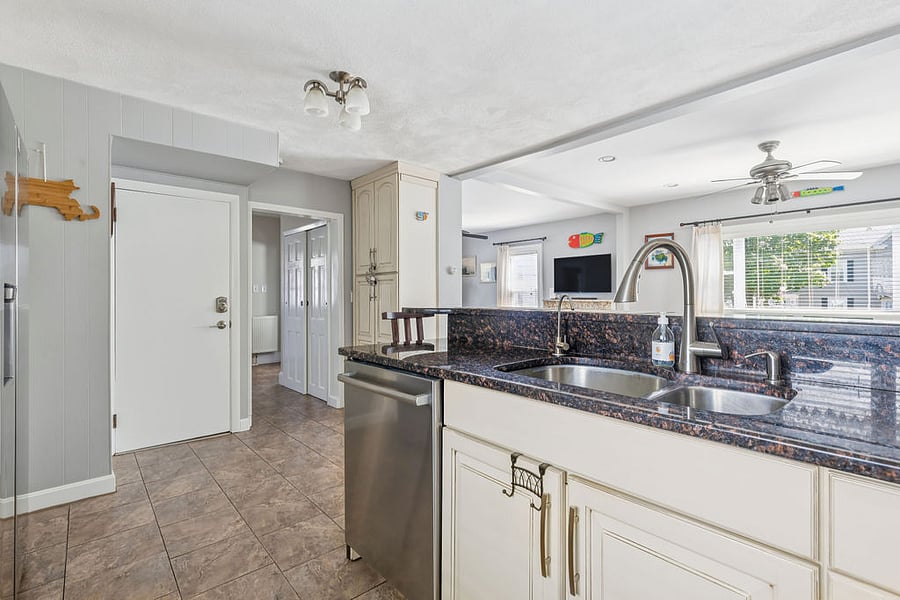 Furnished Finder property 1047010_1 photo 9