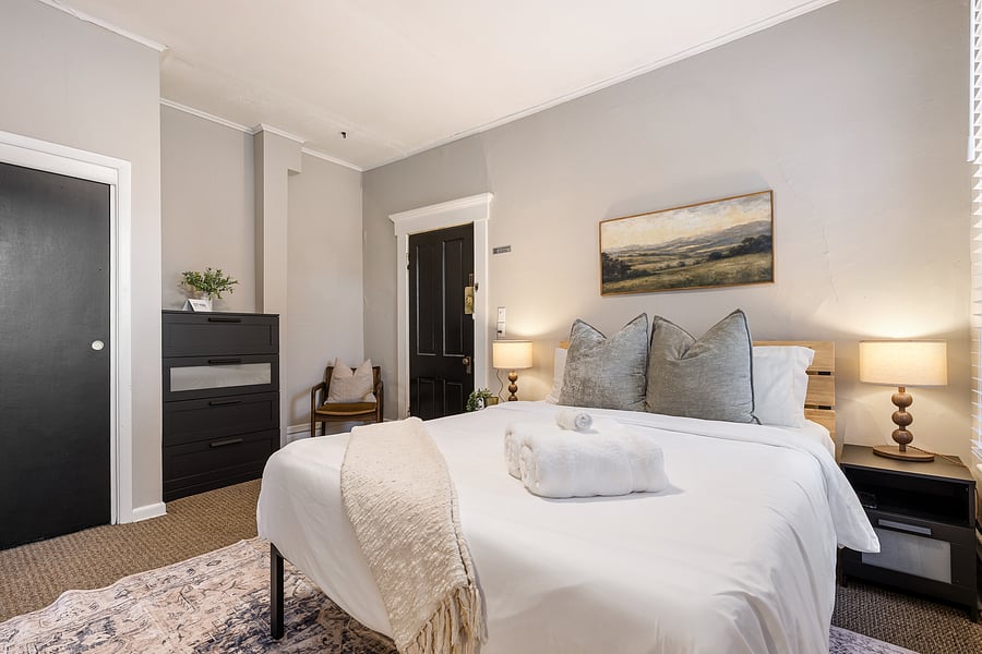 Furnished Finder property 1047028_1 photo 25