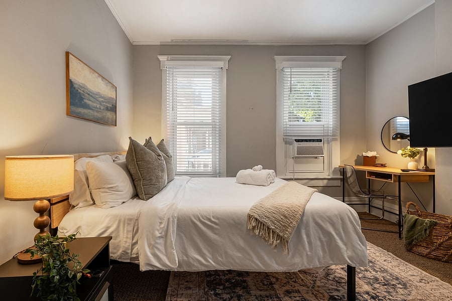 Furnished Finder property 1047028_1 photo 24