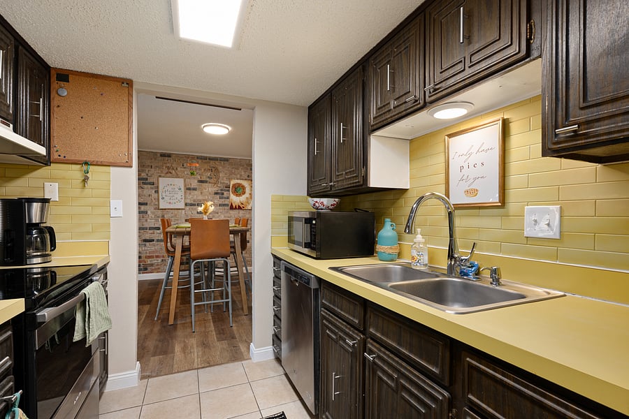 Furnished Finder property 1047030_1 photo 24