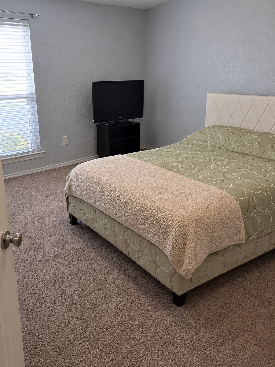 Furnished Finder property 1047039_1 photo 9
