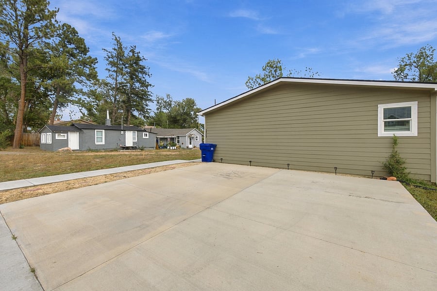 Furnished Finder property 1047050_1 photo 27
