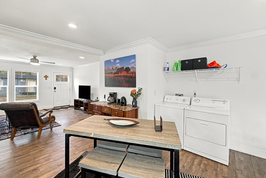 Furnished Finder property 1047050_1 photo 8