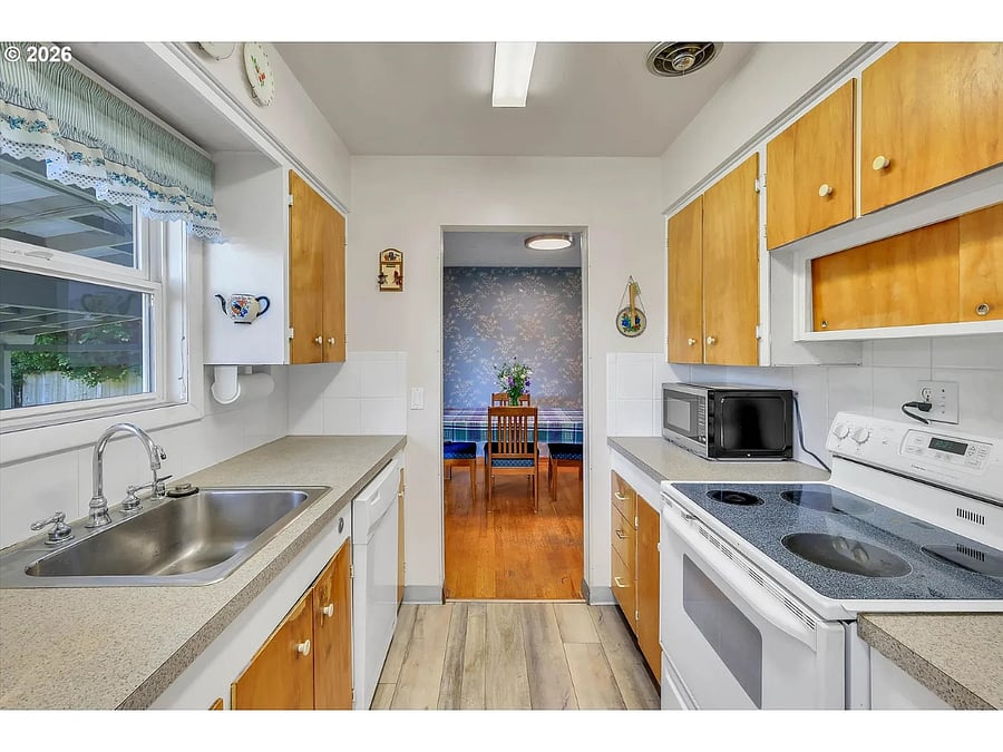 Furnished Finder property 1047060_1 photo 9