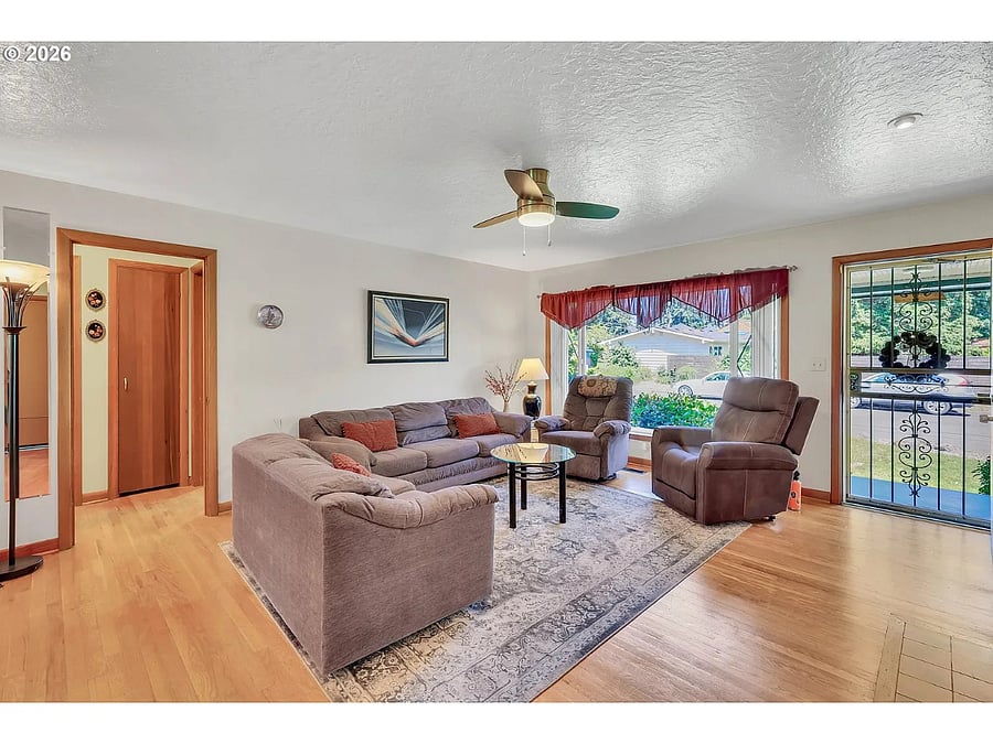 Furnished Finder property 1047060_1 photo 4