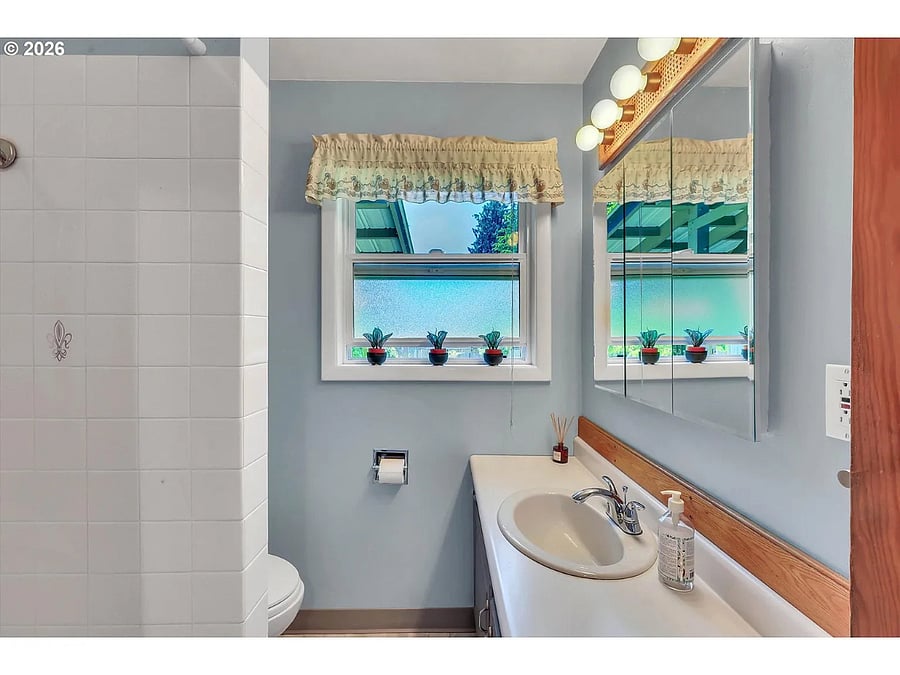 Furnished Finder property 1047060_1 photo 20