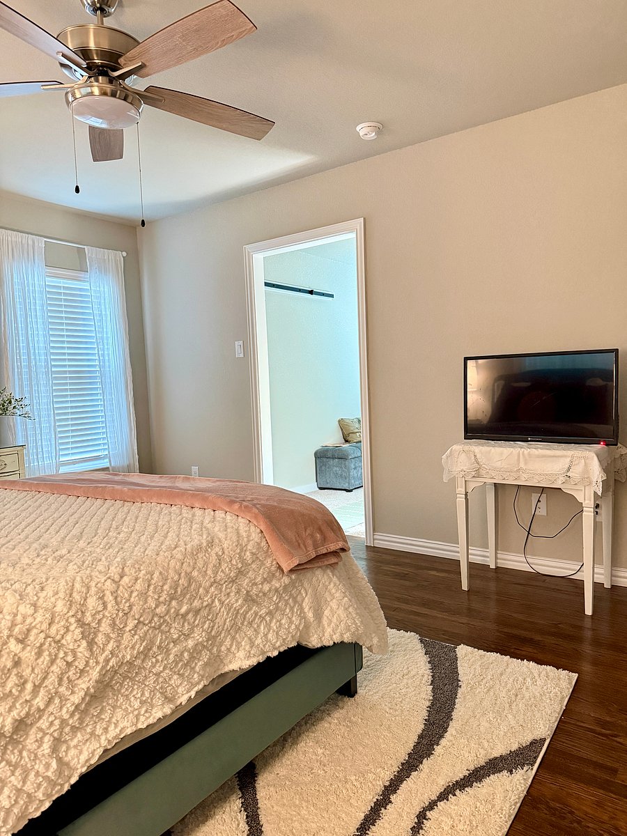 Furnished Finder property 1047087_1 photo 3