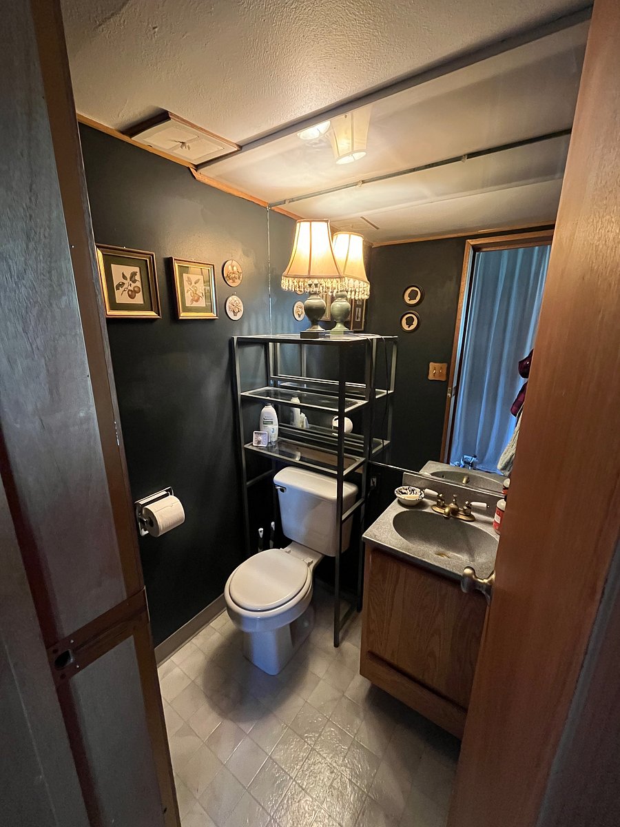 Downstairs half bath