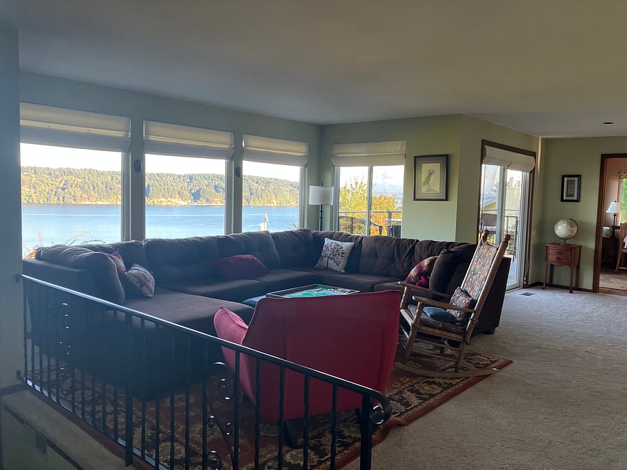 big cozy living room where many can sit and enjoy morning coffee together or evening snacks and drinks