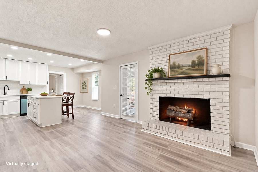 Living area/ kitchen