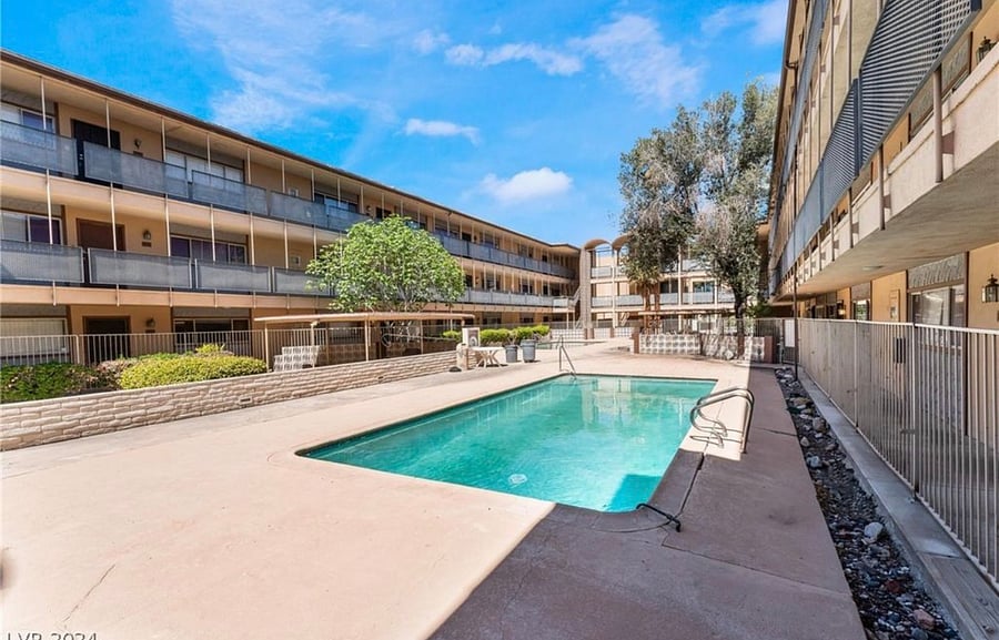 Furnished Finder property 1047241_1 photo 10