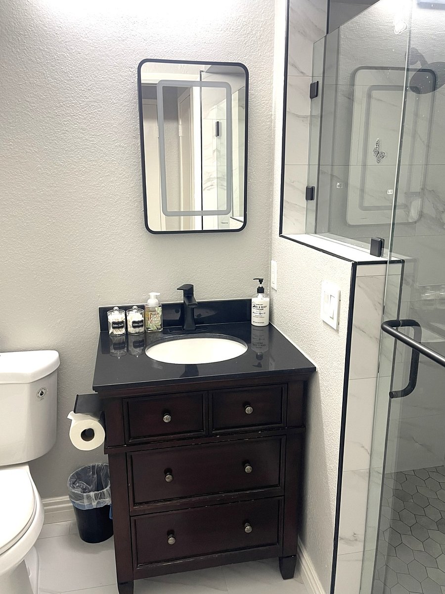 Furnished Finder property 1047262_1 photo 24