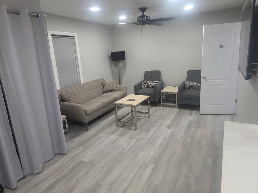 Furnished Finder property 1047297_1 photo 1