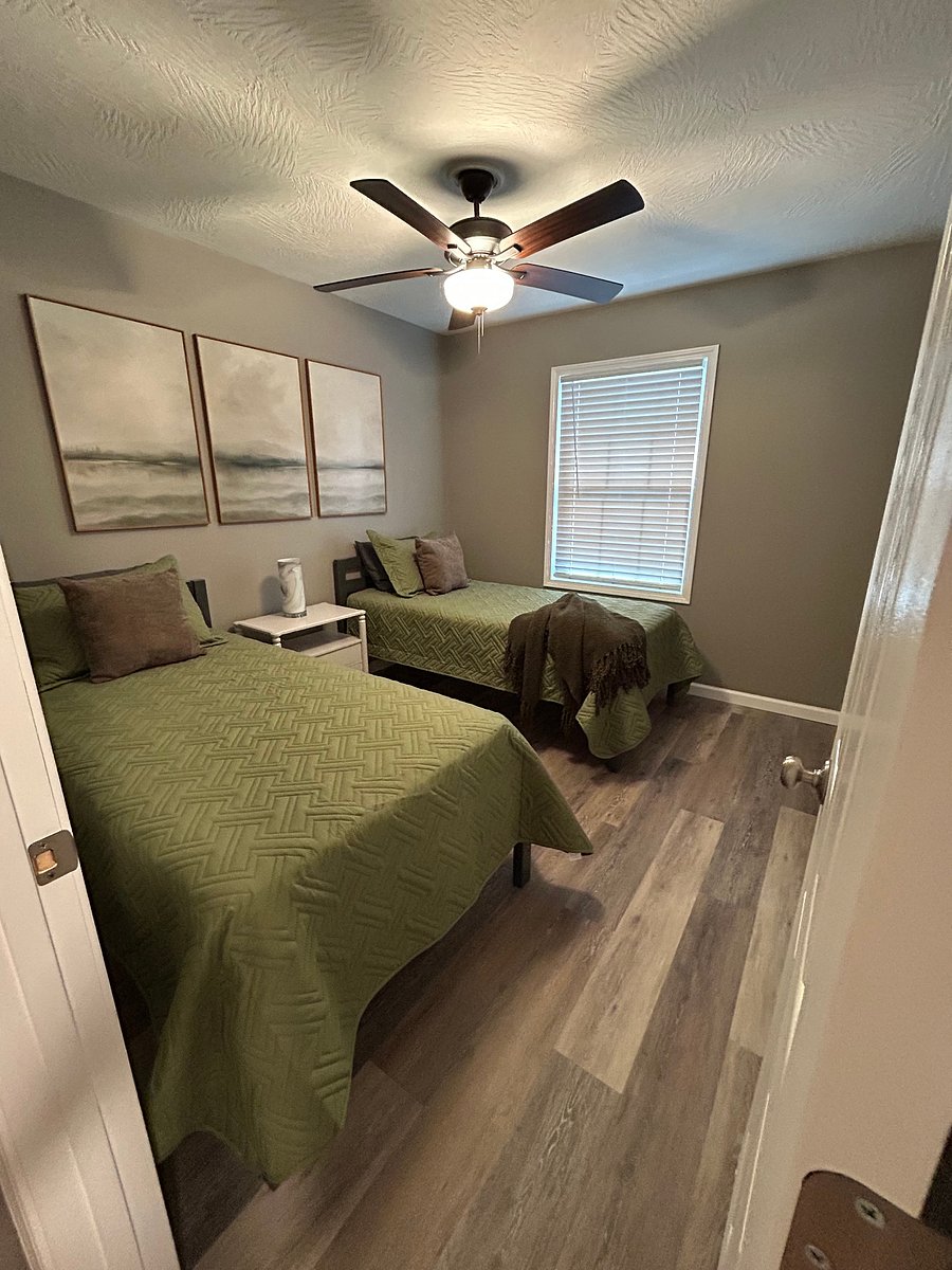 Furnished Finder property 1047308_1 photo 18
