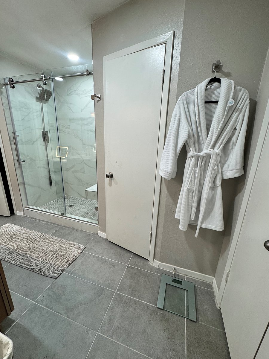 Furnished Finder property 1047309_1 photo 10