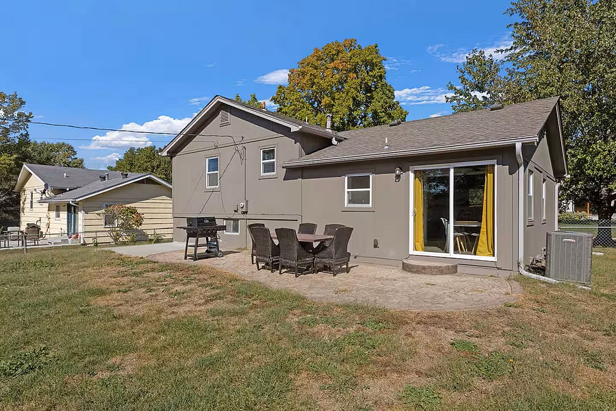 Furnished Finder property 1047356_1 photo 24