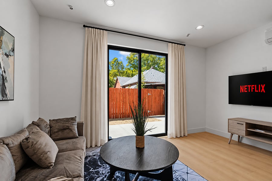 Furnished Finder property 1047372_1 photo 2