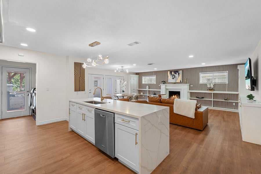 Furnished Finder property 1047386_1 photo 11