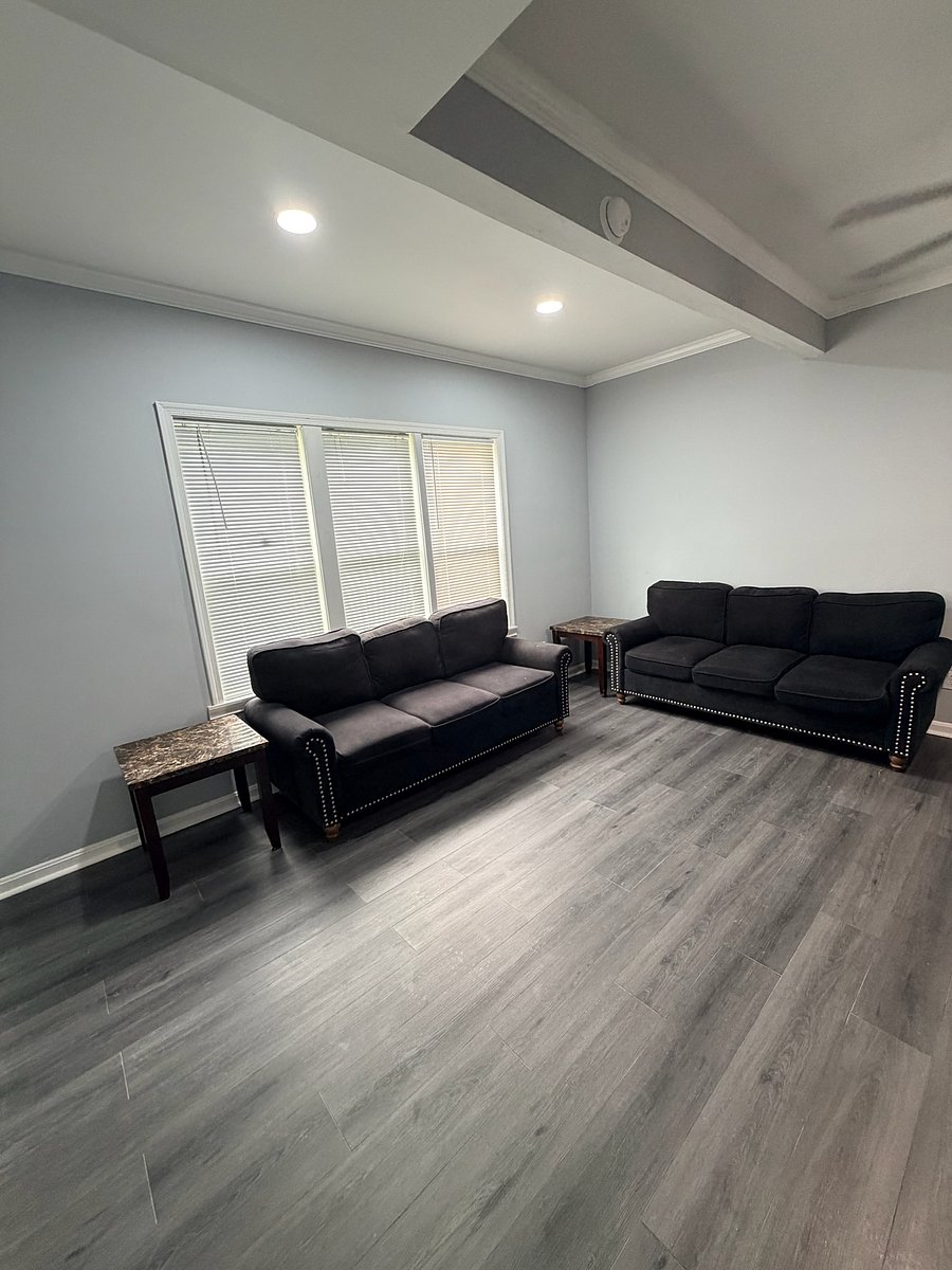Furnished Finder property 1047389_1 photo 2