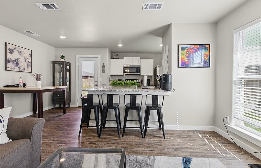 Furnished Finder property 1047400_1 photo 4