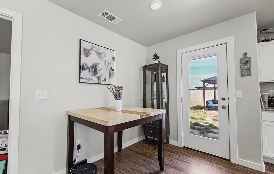 Furnished Finder property 1047400_1 photo 8