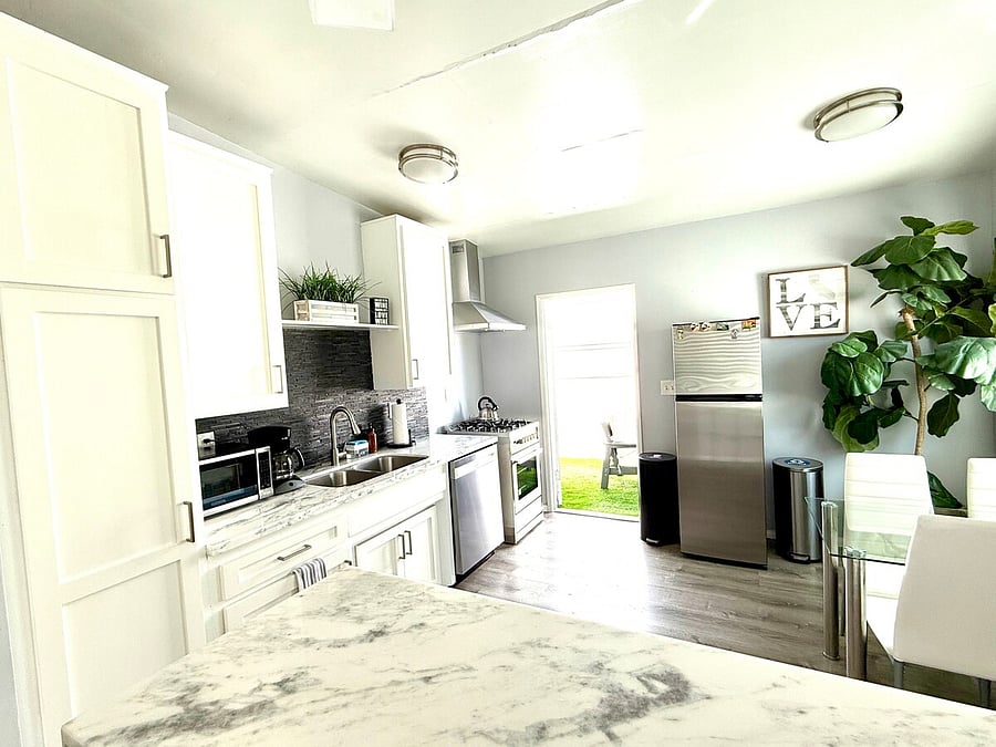 Furnished Finder property 1047403_1 photo 5
