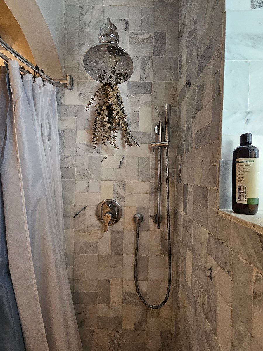 Furnished Finder property 1047423_1 photo 32