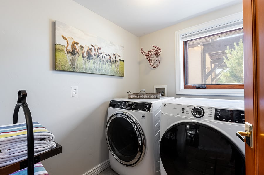 Furnished Finder property 1047446_1 photo 30