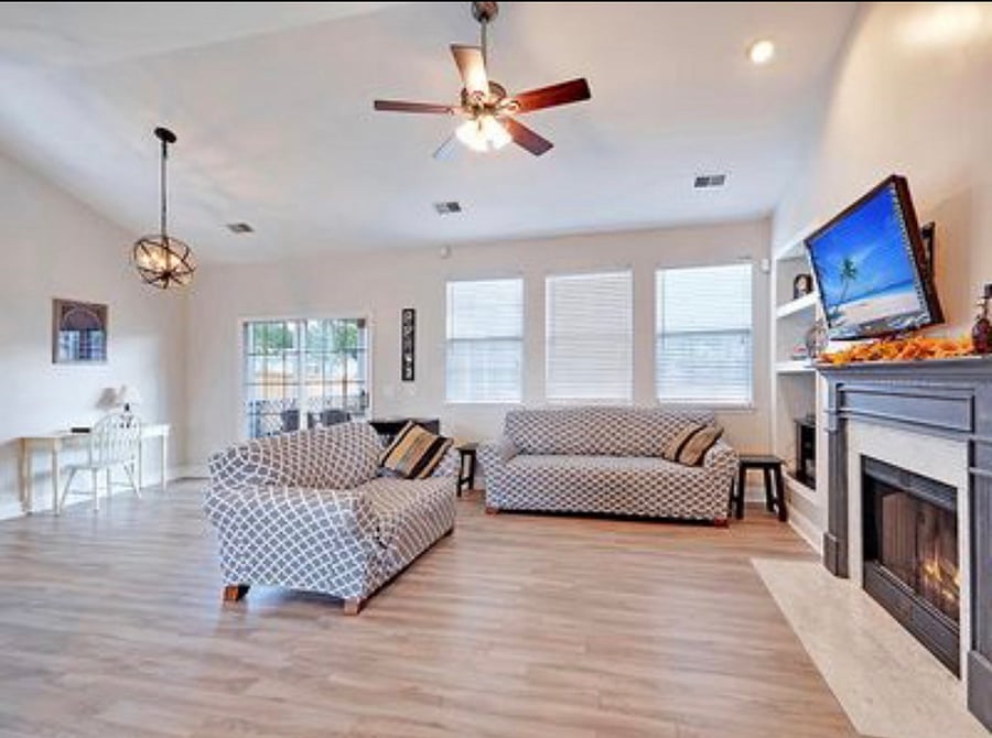 Furnished Finder property 1047449_1 photo 3