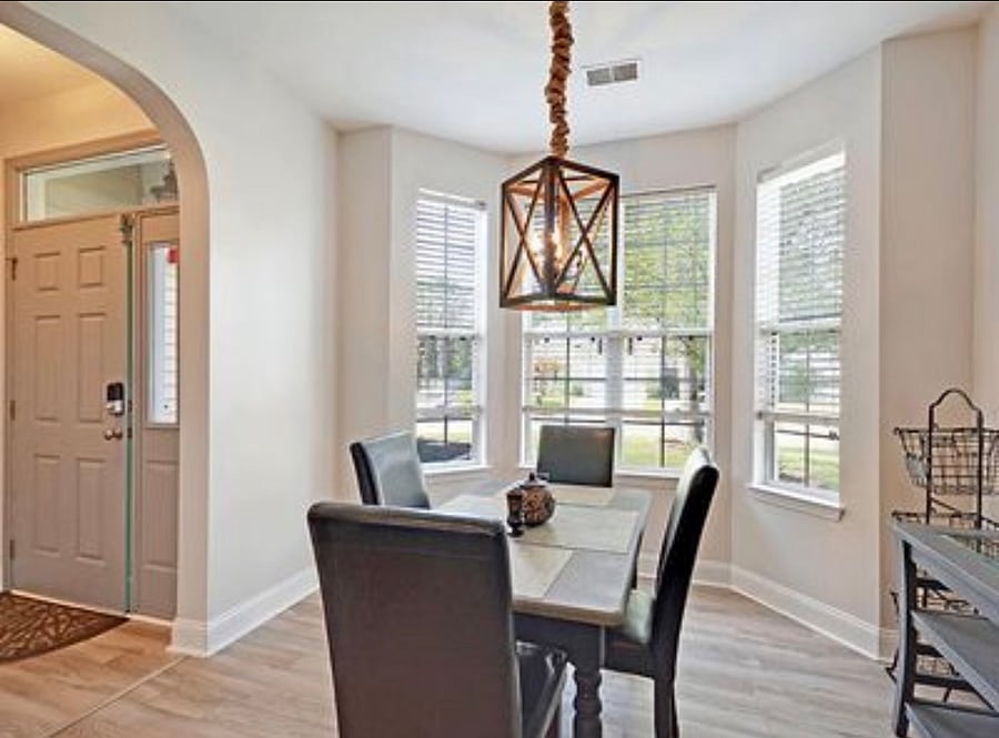 Furnished Finder property 1047449_1 photo 4