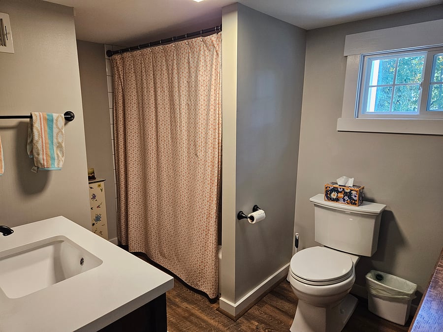 Full bathroom