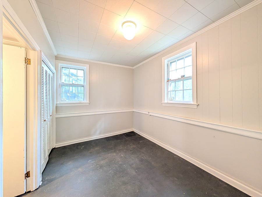 4th bedroom (unfurnished).