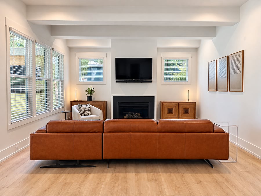 Comfortable living room with Smart TV & gas fireplace