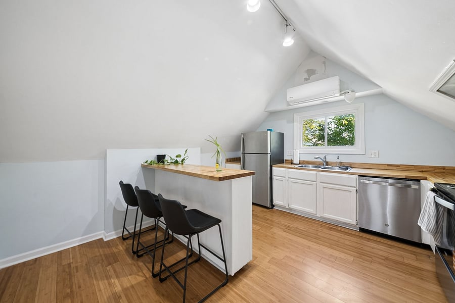 Furnished Finder property 1047575_1 photo 9
