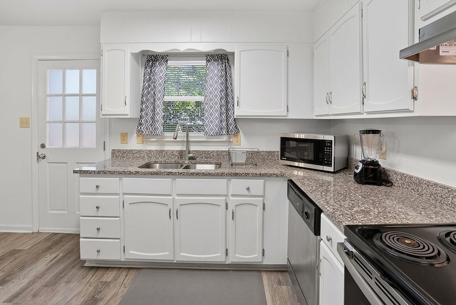 Furnished Finder property 1047614_1 photo 9