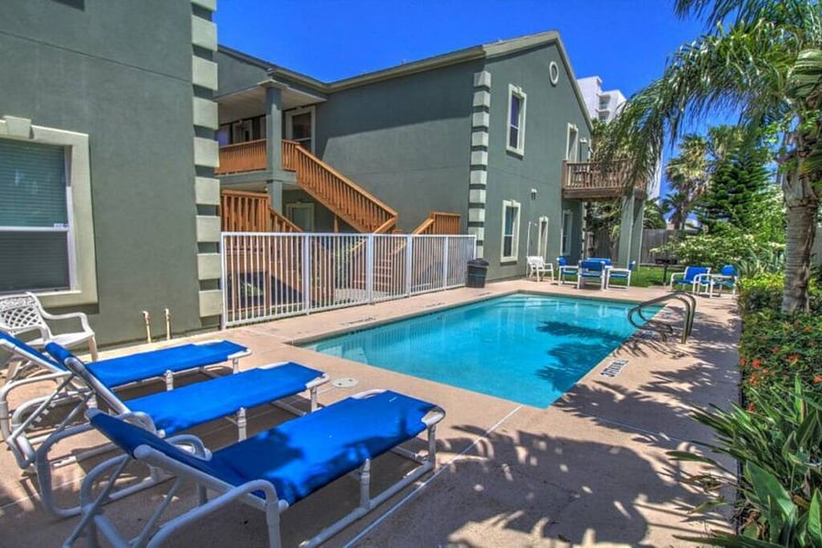 Furnished Finder property 1047701_1 photo 2