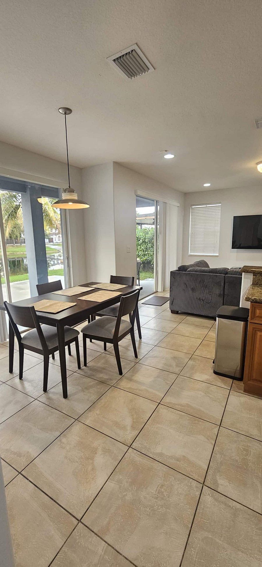 Furnished Finder property 1047725_1 photo 3