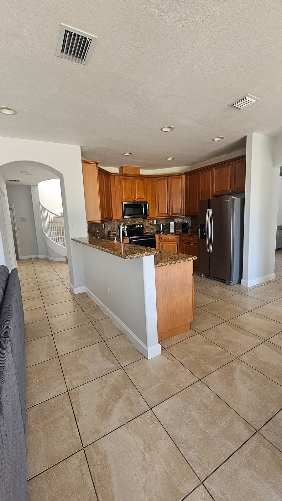 Furnished Finder property 1047725_1 photo 4