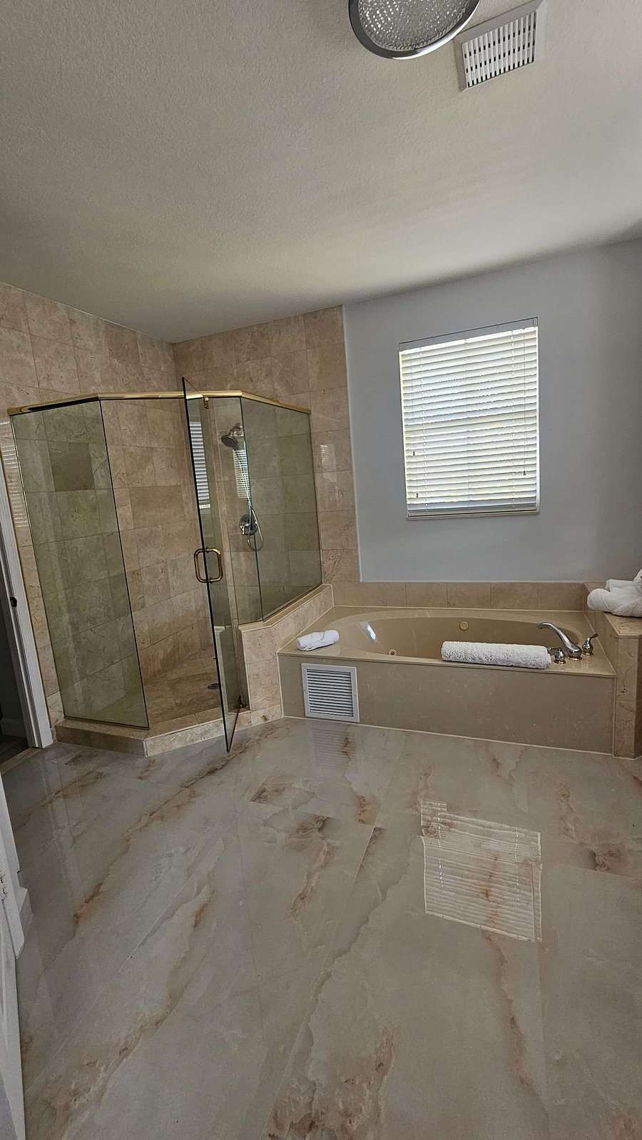 Furnished Finder property 1047725_1 photo 11