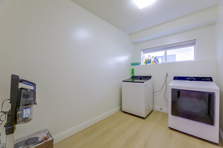 Furnished Finder property 1047789_1 photo 25