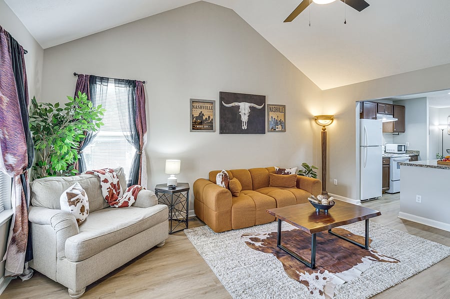 Furnished Finder property 1047802_1 photo 2