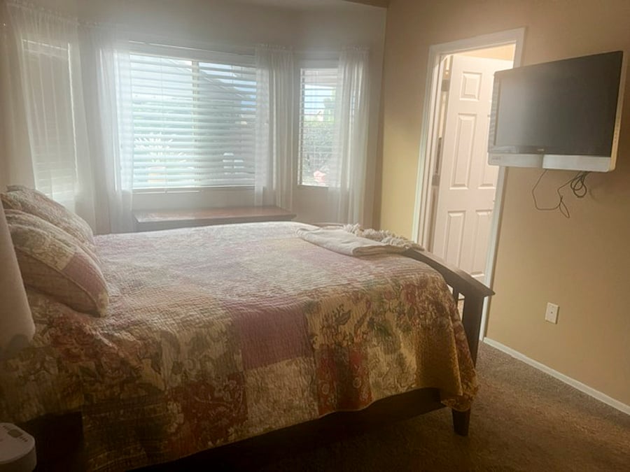 Furnished Finder property 1047844_1 photo 10