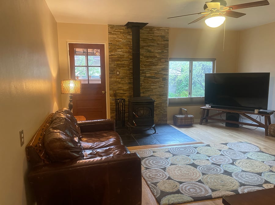 Furnished Finder property 1047901_1 photo 3