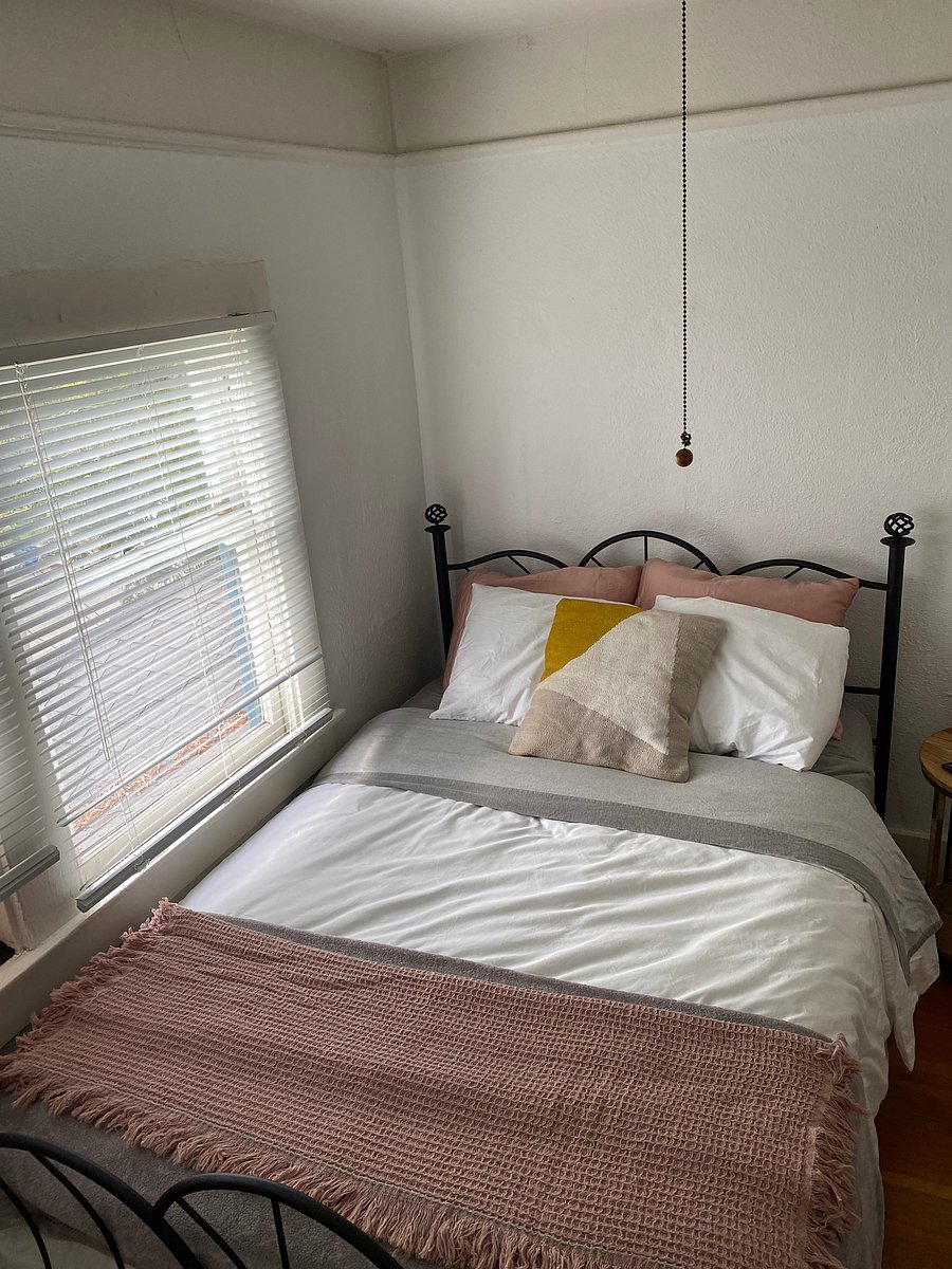 Furnished Finder property 1047961_1 photo 9
